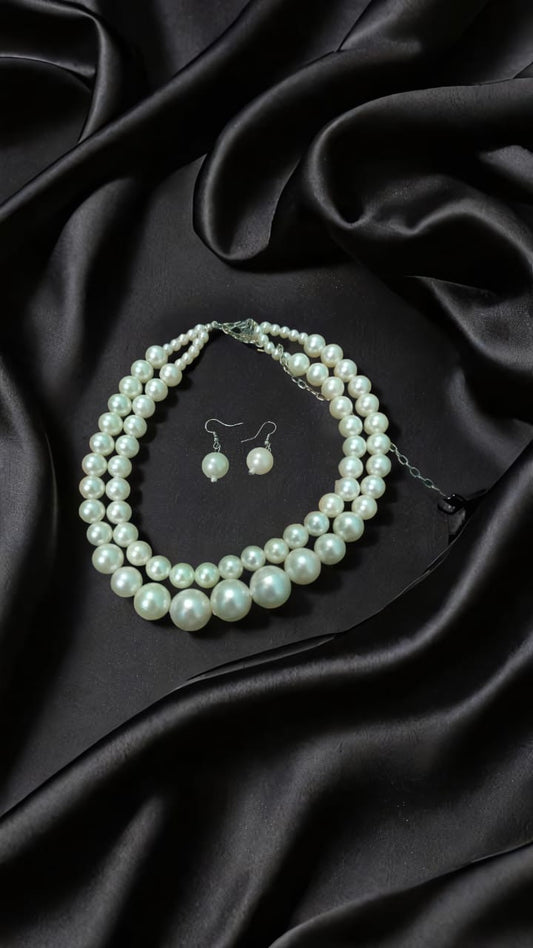 Double layer pearl neclace
