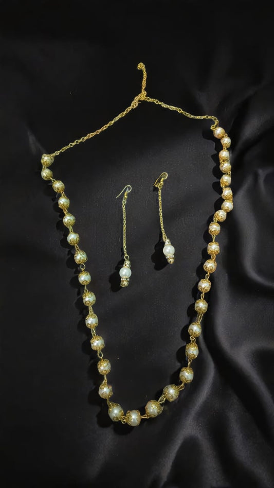 long pearl chain